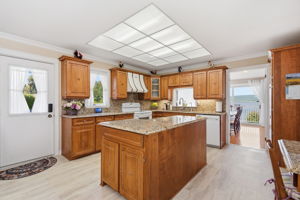 310 Central Park Drive_MLS (7 of 46)