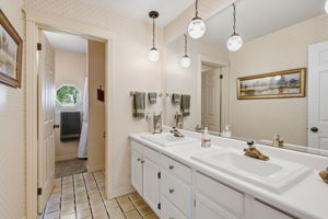 310 Central Park Drive_MLS (16 of 46)