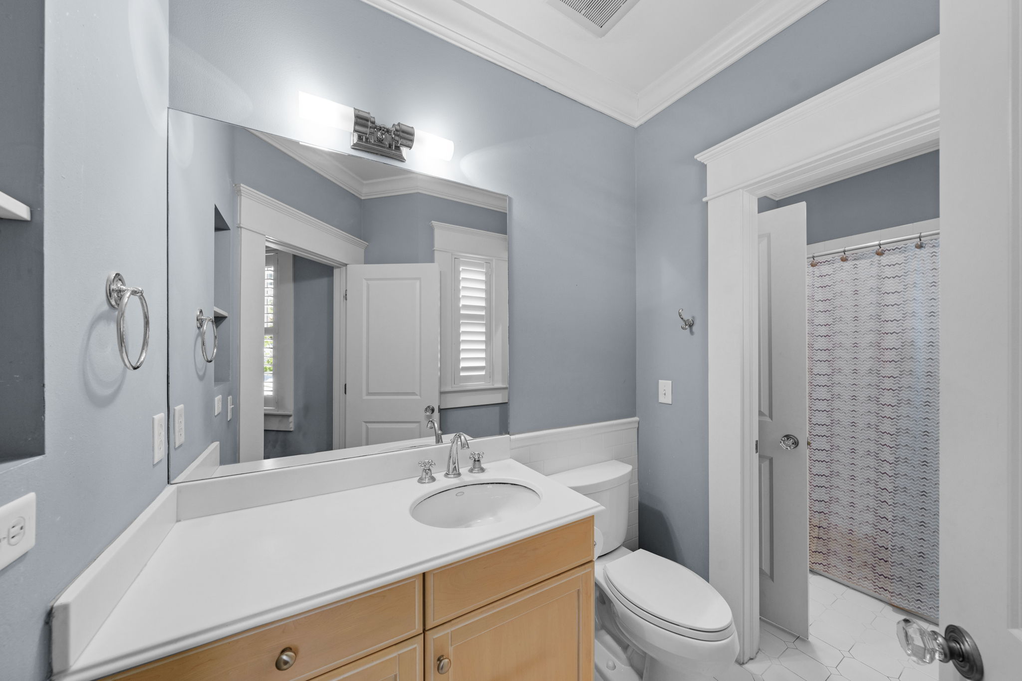 Share a 1.5 bath with Bedroom 3