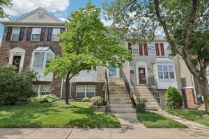 Wentworth Dr-S1007-003.jpg