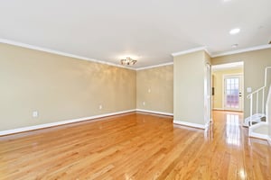 Wentworth Dr-S1007-006.jpg