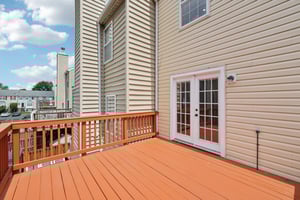 Wentworth Dr-S1007-027.jpg