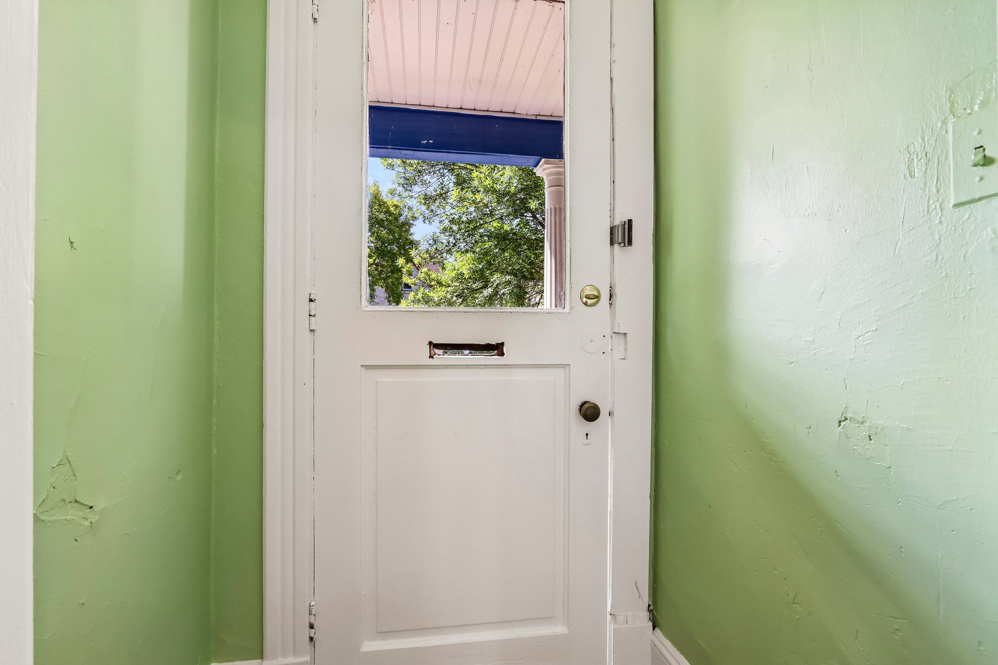 2444 N Palmer St unit 2446-S1209-005.jpg