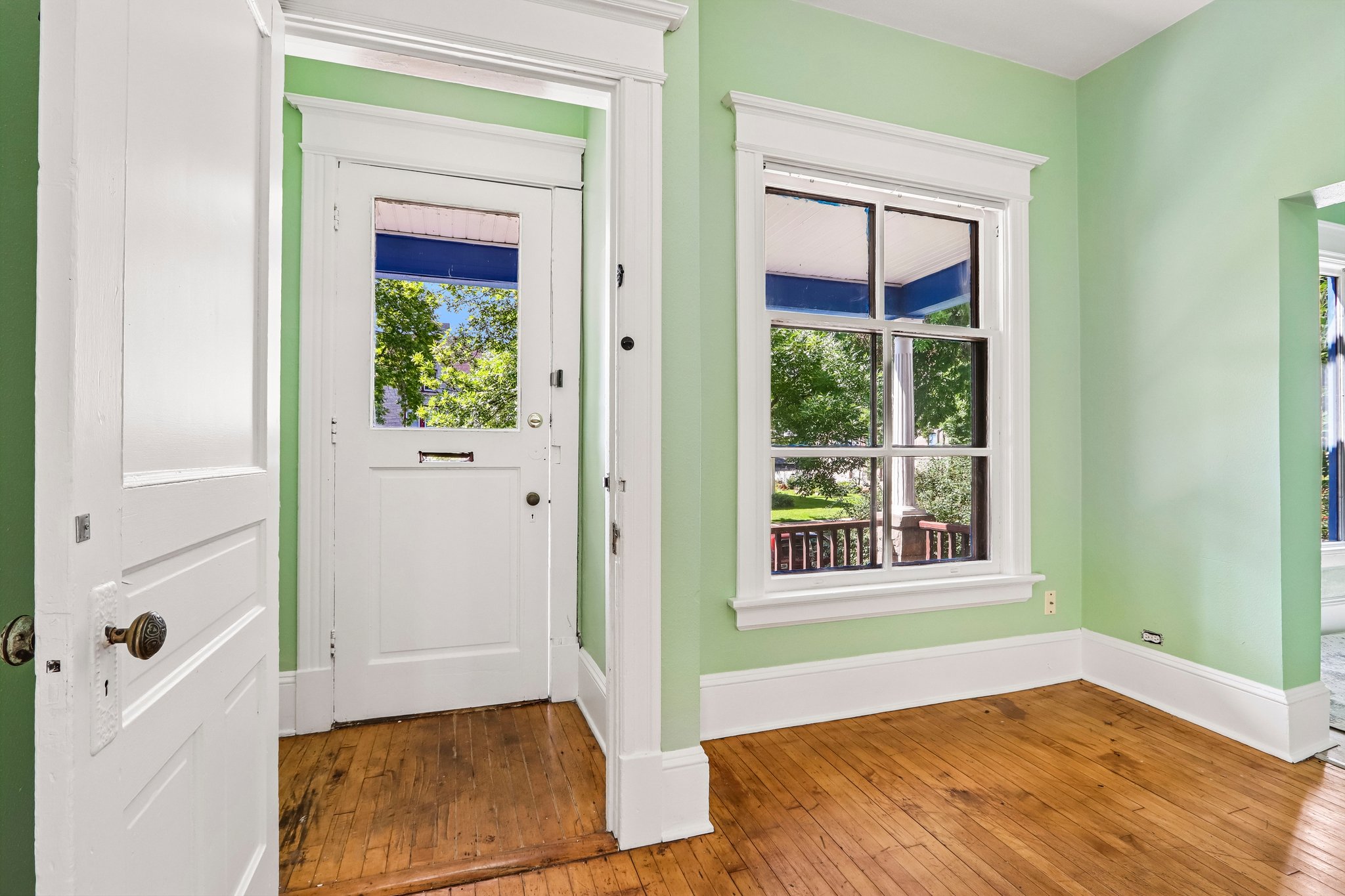 2444 N Palmer St unit 2446-S1209-006.jpg