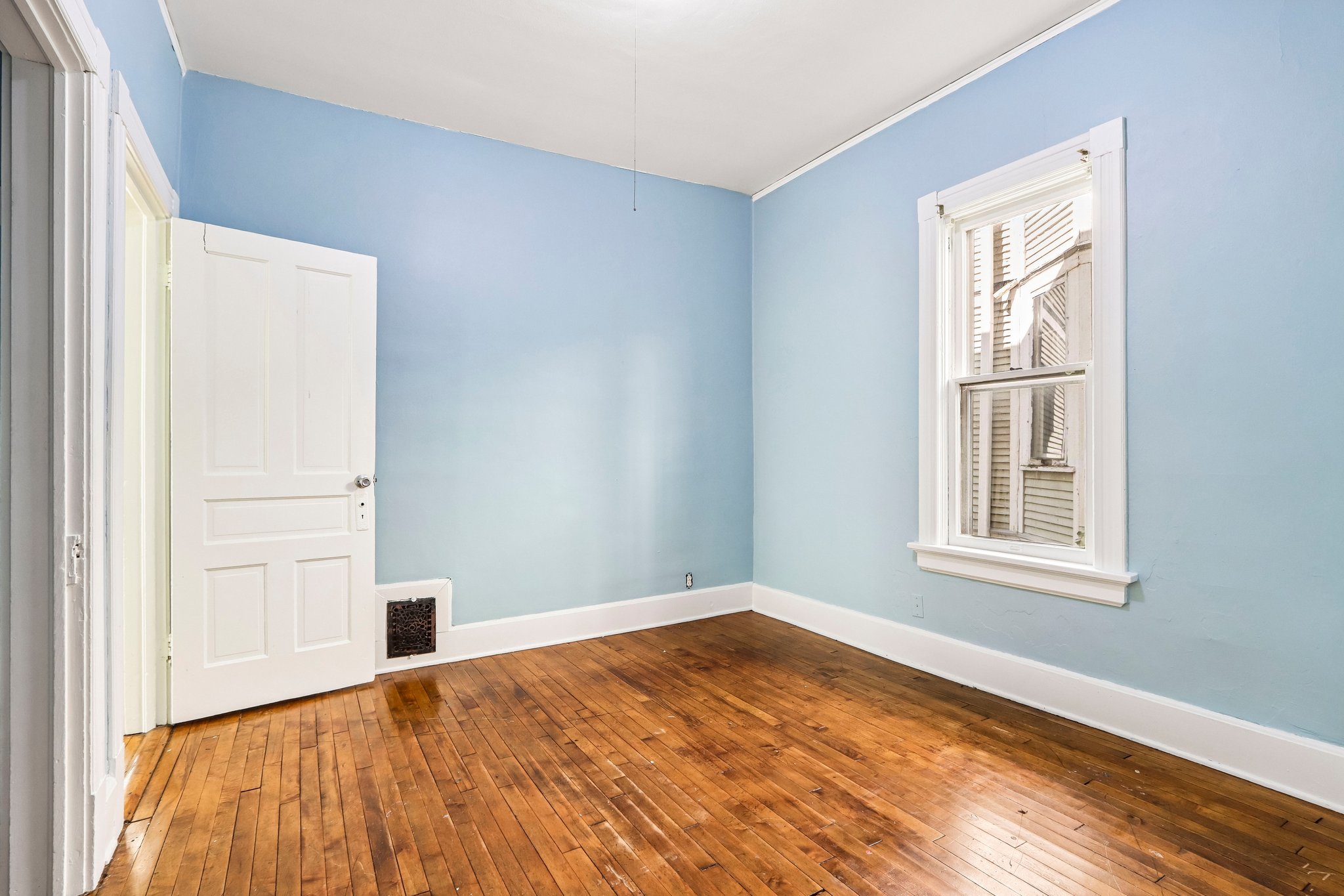 2444 N Palmer St unit 2446-S1209-023.jpg