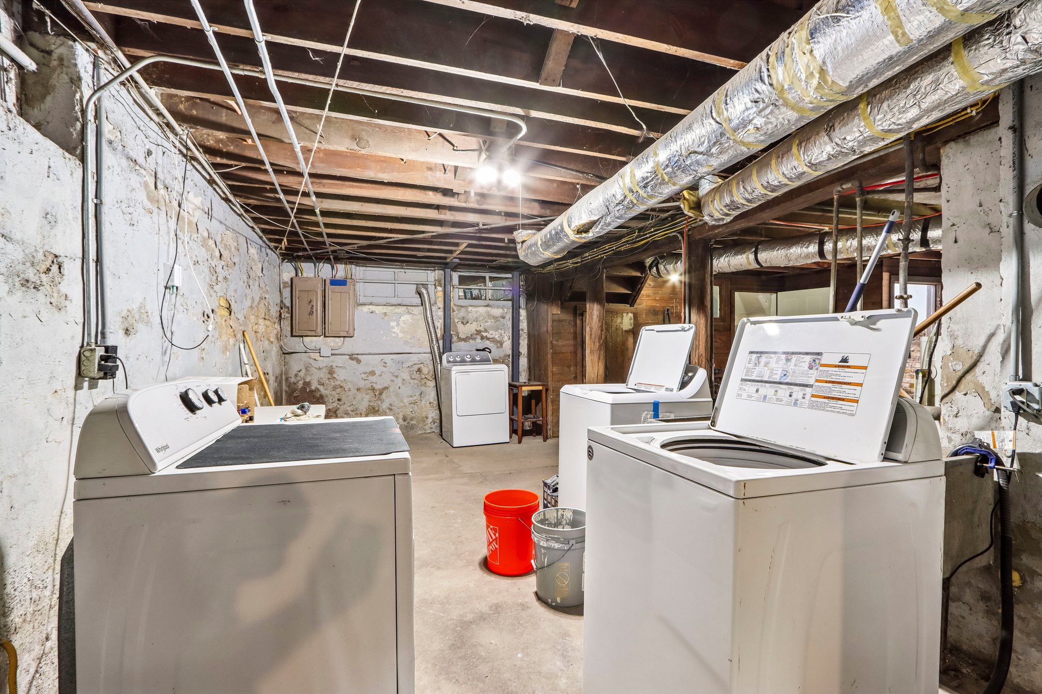 2444 N Palmer St unit 2446-S1209-033.jpg