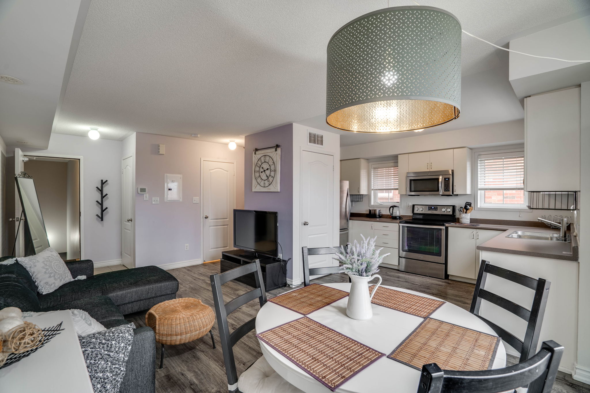 2444 Post Rd Oakville, ON L6H 0J1