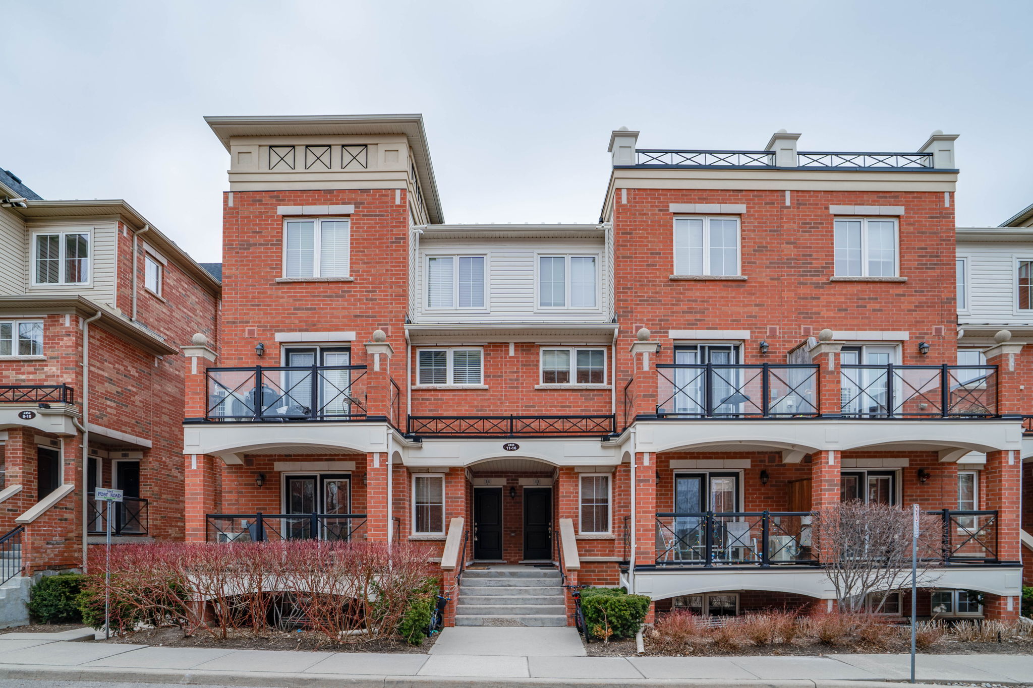 2444 Post Rd