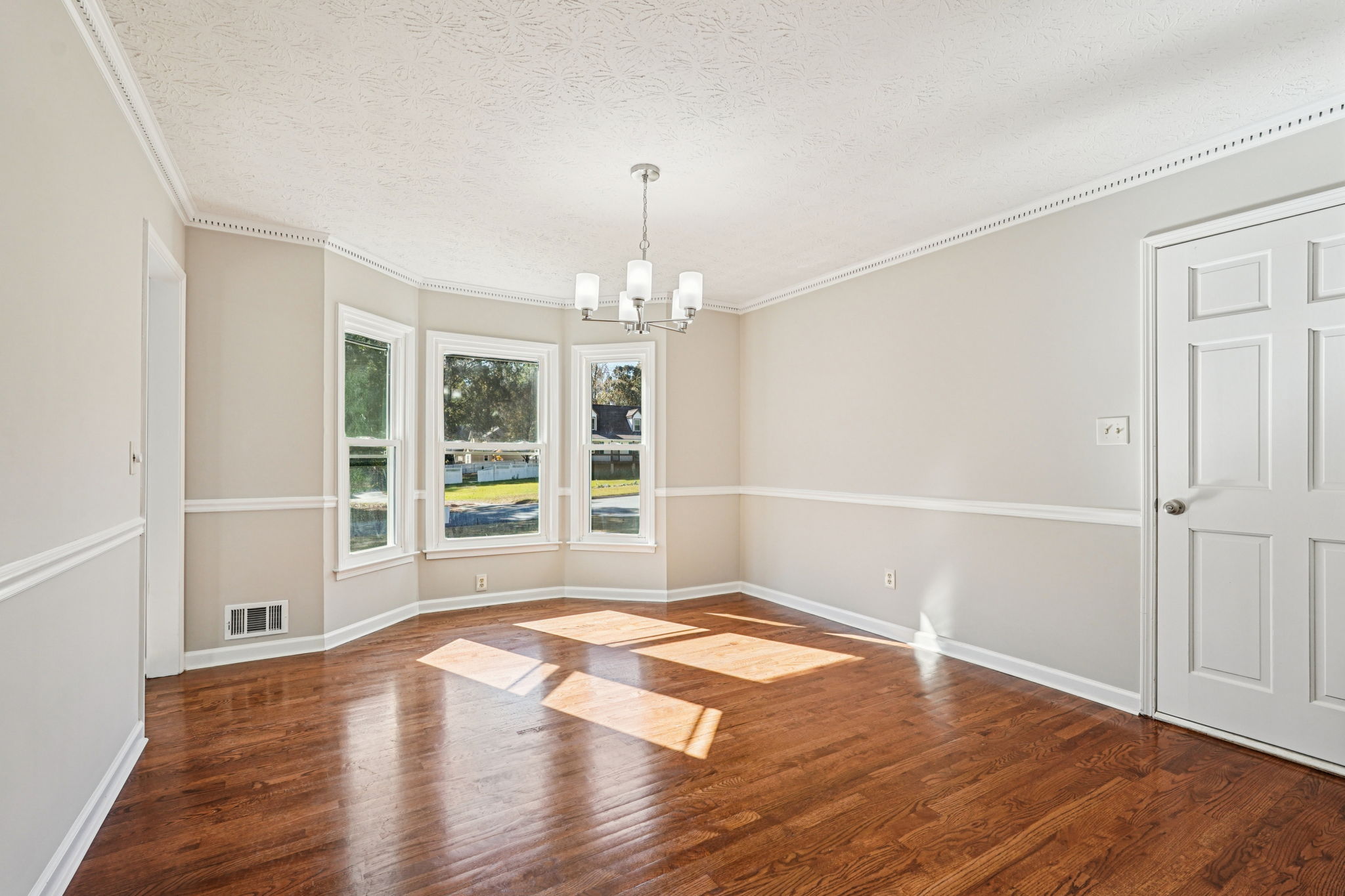 Quentin Dr-S1111-019