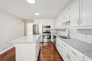 Quentin Dr-S1111-014