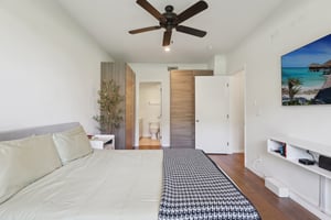 Hawthorne Blvd-023.jpg