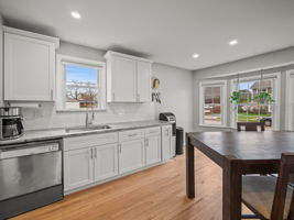2445 Cambridge Rd, Berkley, MI 48072, USA Photo 19