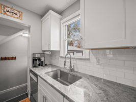 2445 Cambridge Rd, Berkley, MI 48072, USA Photo 18