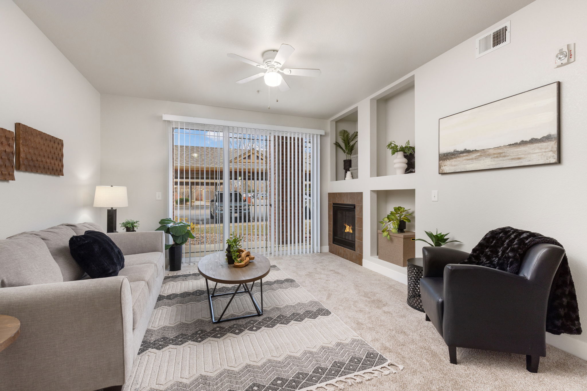 Brand New Neutral Color Paint, Carpet & Blinds Make for Easy Decorating