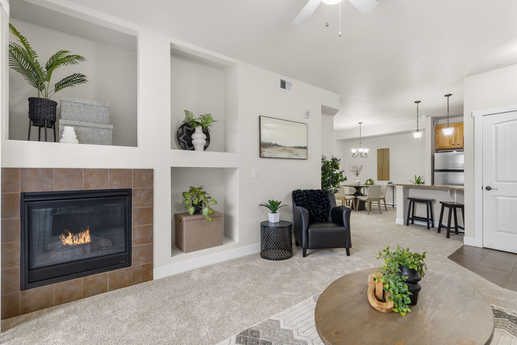 Wonderful Open Floor Plan With 9 Ft Ceilings