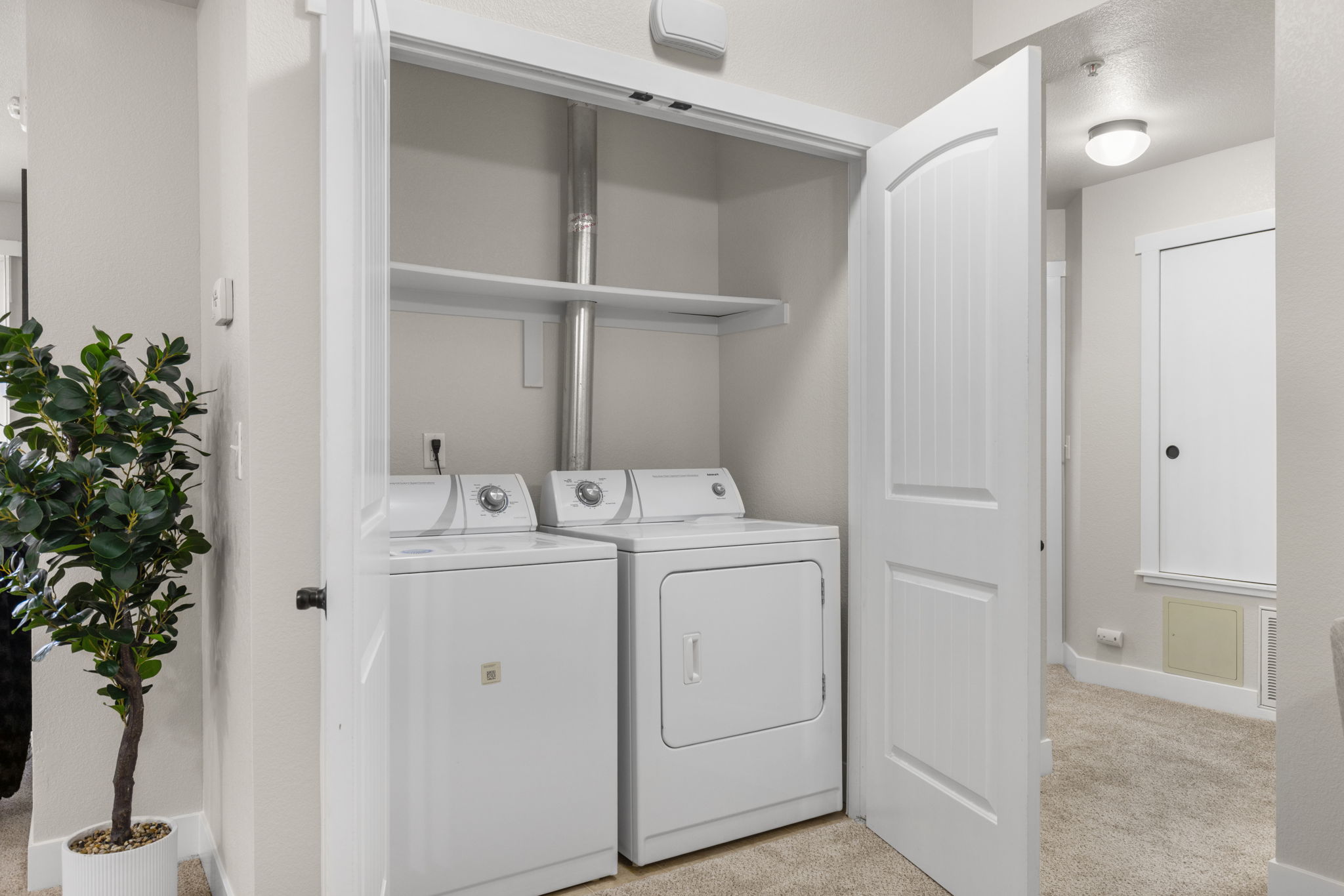 Washer and Dryer Included