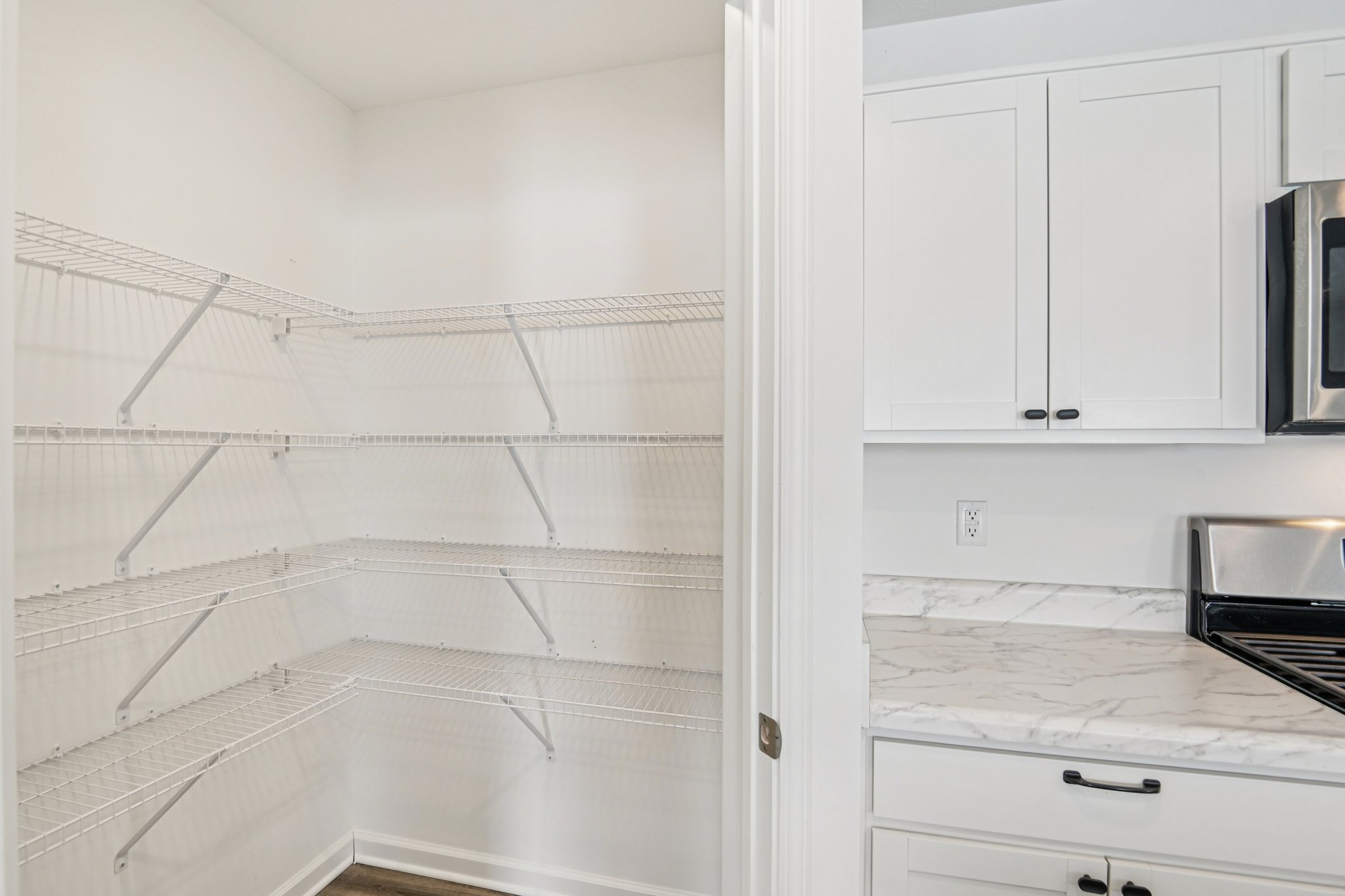 Kercheval St-S2801-020.jpg