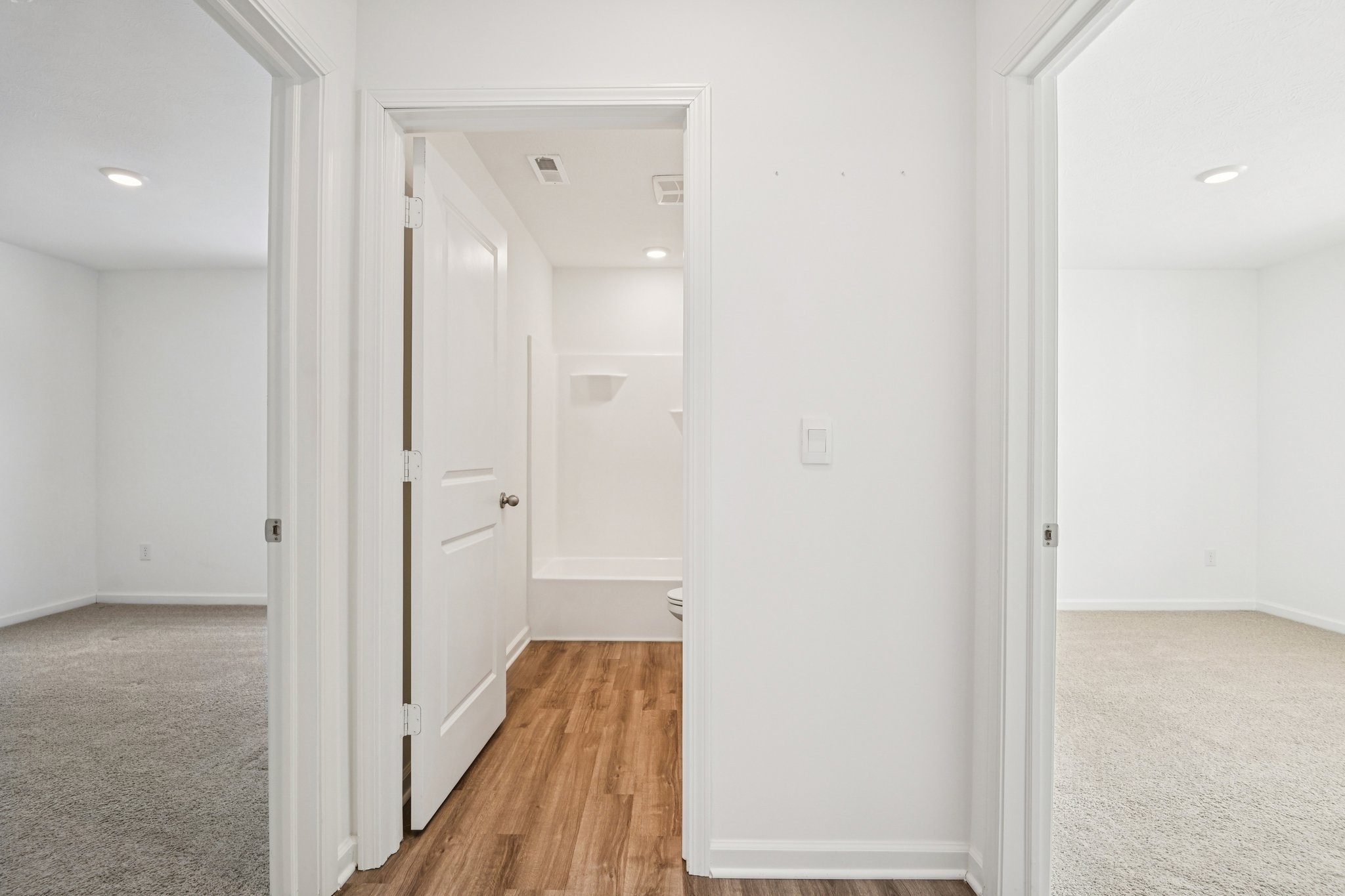 Kercheval St-S2801-026.jpg