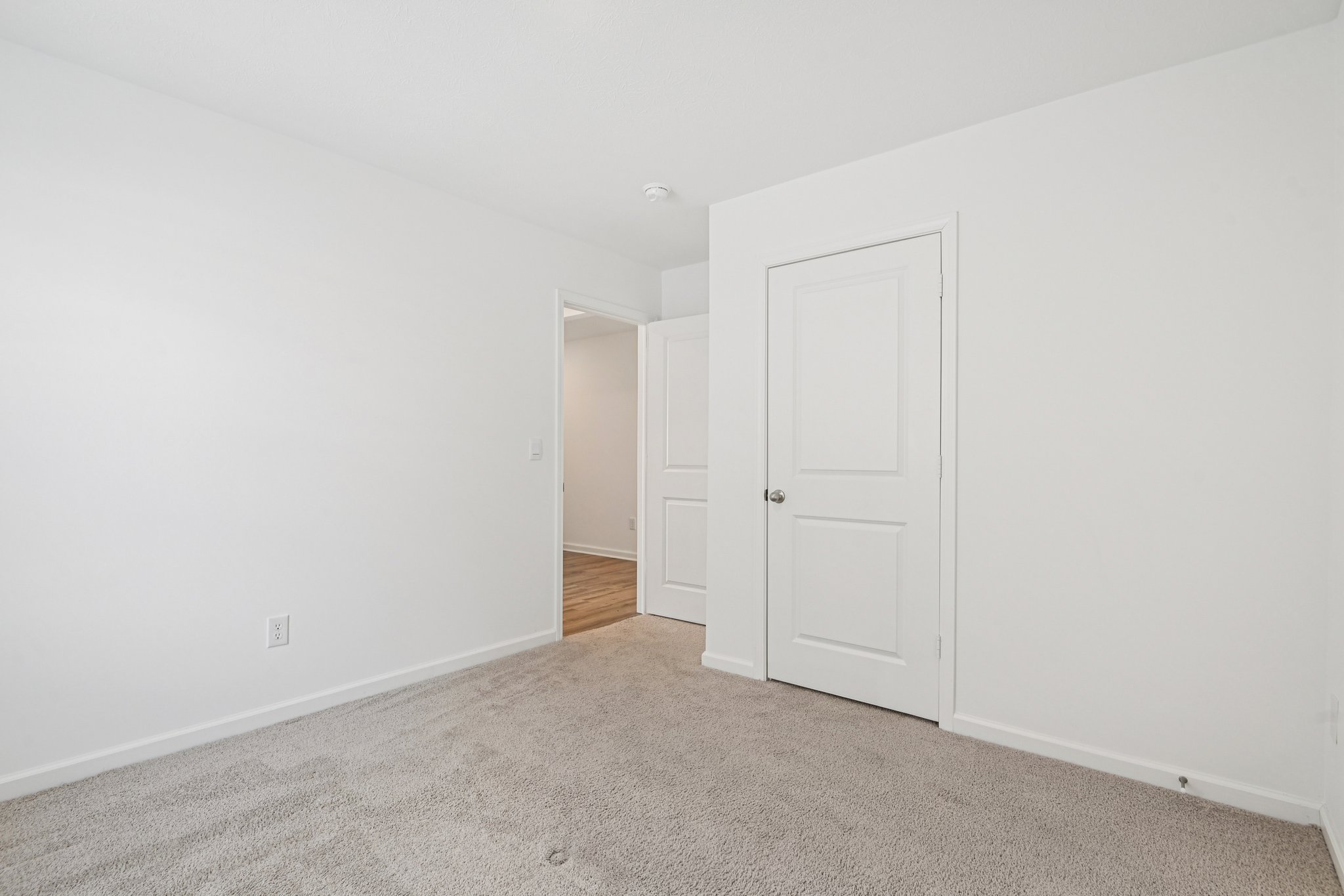 Kercheval St-S2801-032.jpg