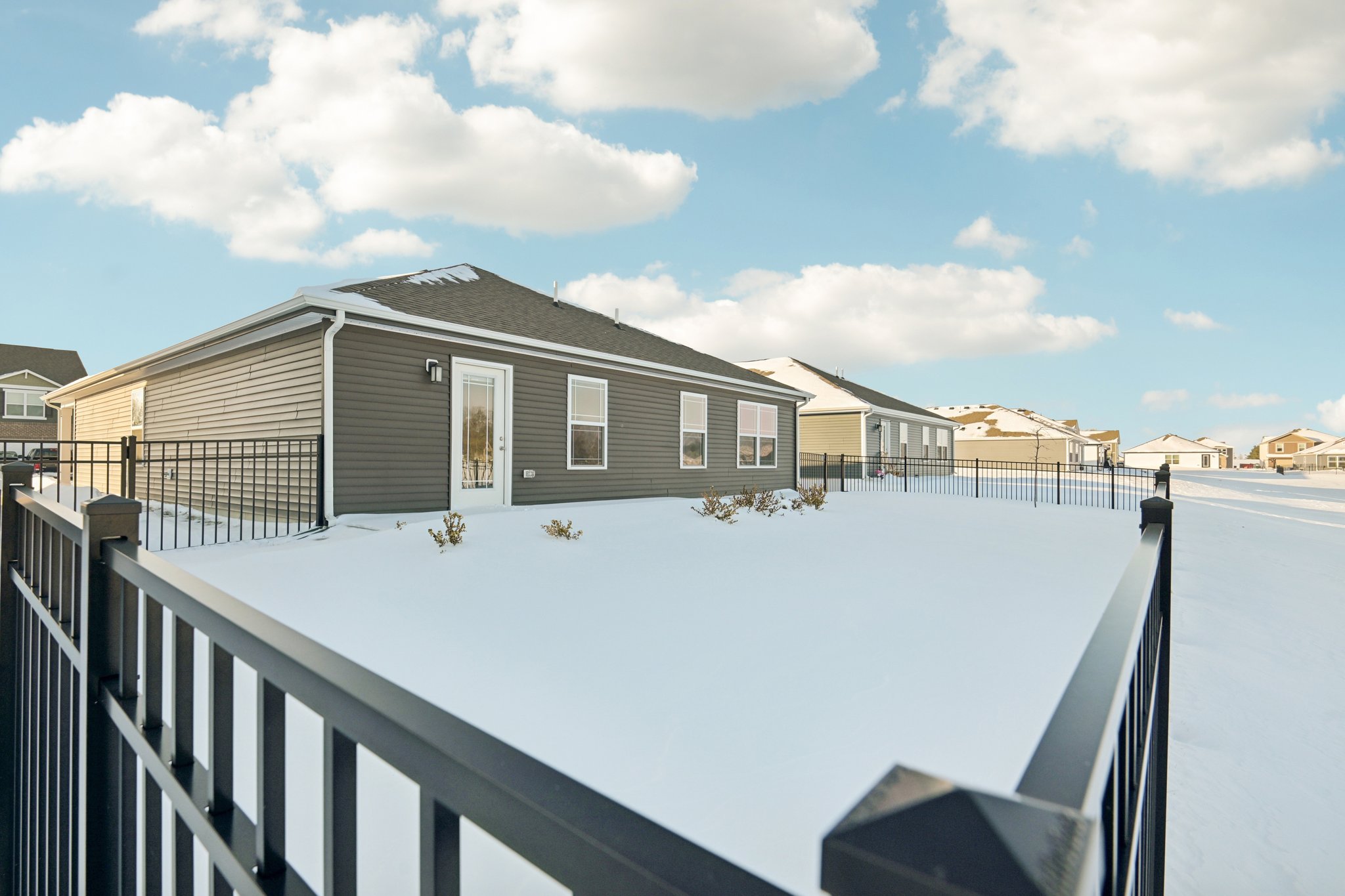 Kercheval St-S2801-047.jpg