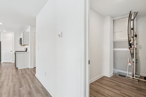 Kercheval St-S2801-036.jpg