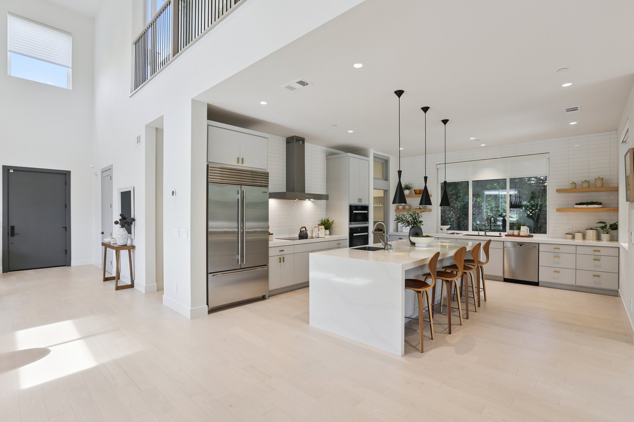 - 2446 Westgate Ave-S2603-009.jpg