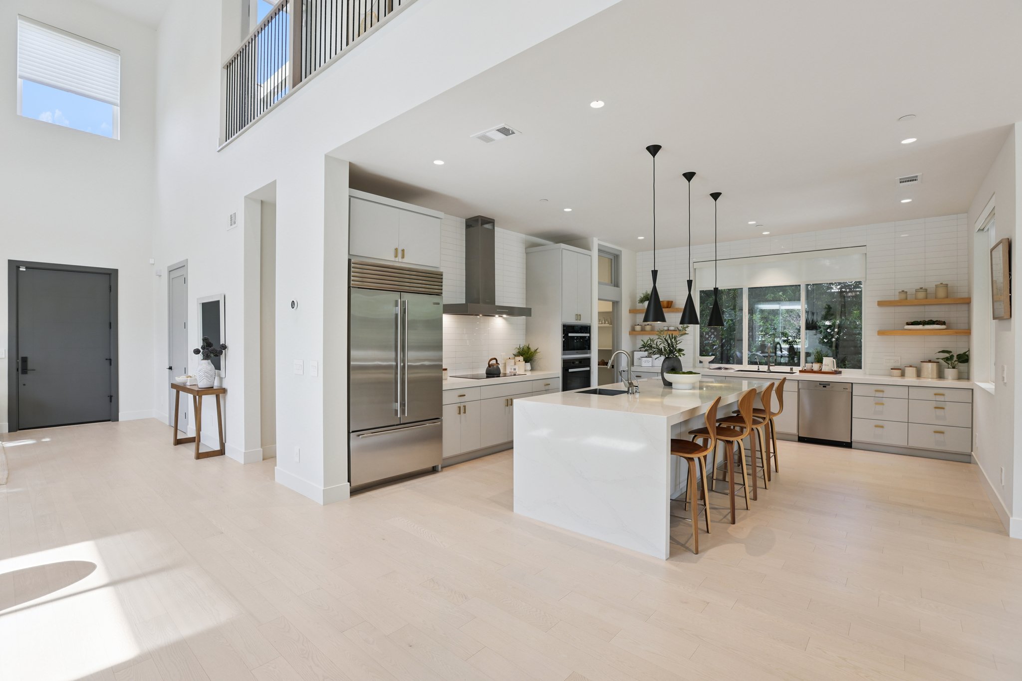 - 2446 Westgate Ave-S2603-013.jpg