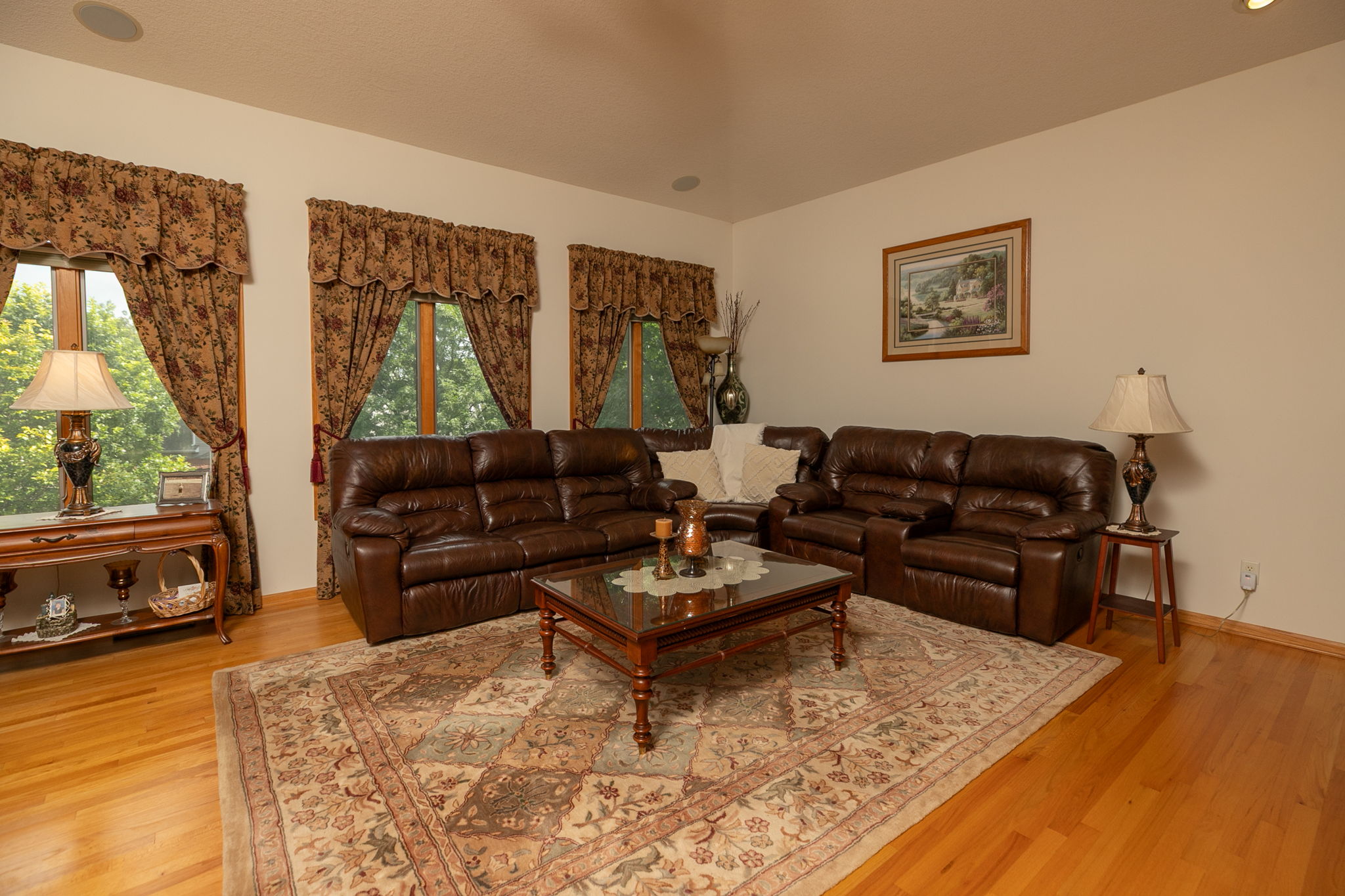 06-Living Room