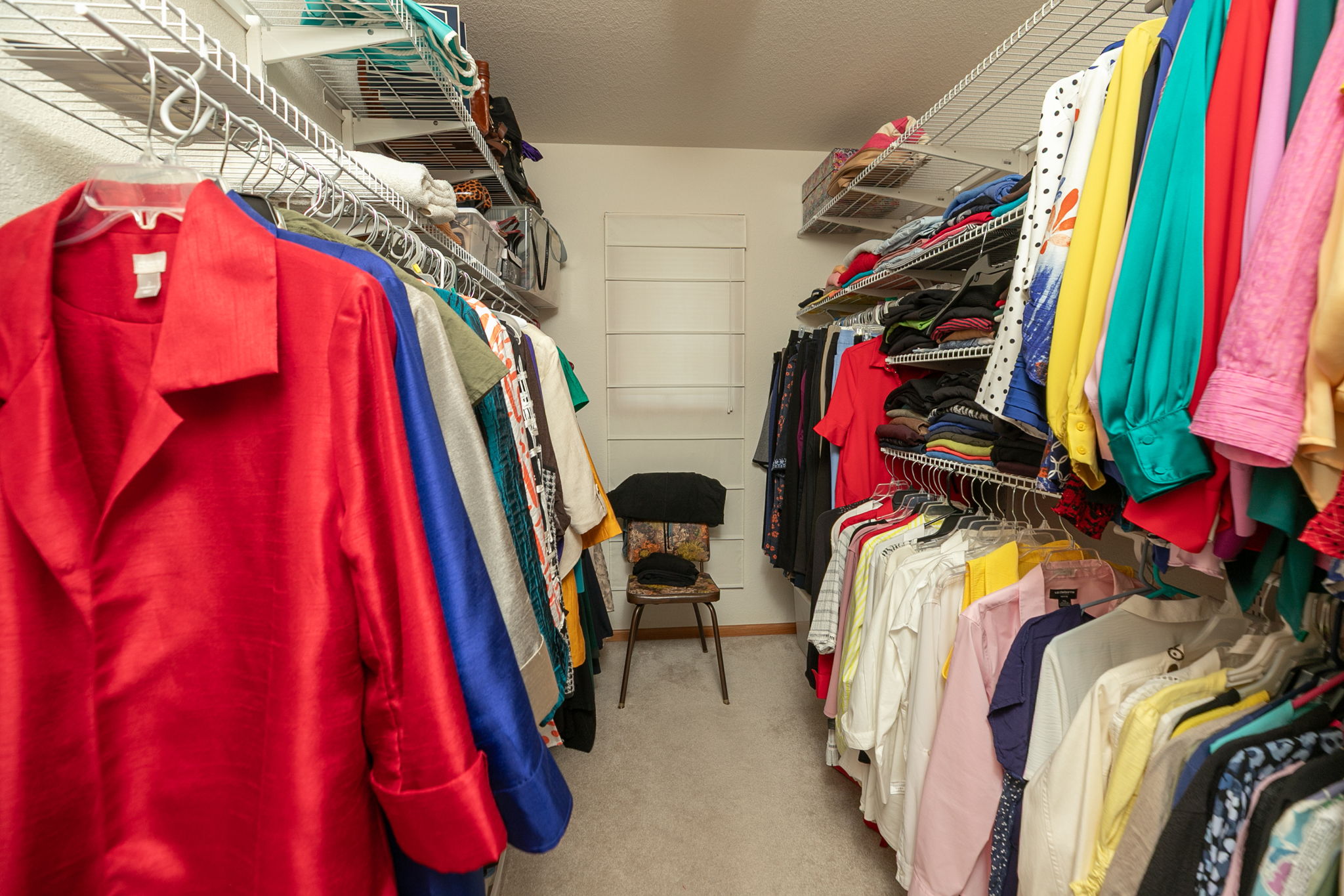 30-Walk in Closet