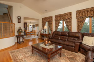 09-Living Room