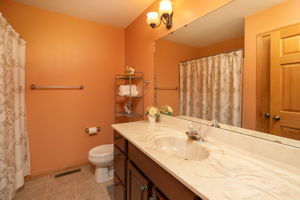37-Bathroom
