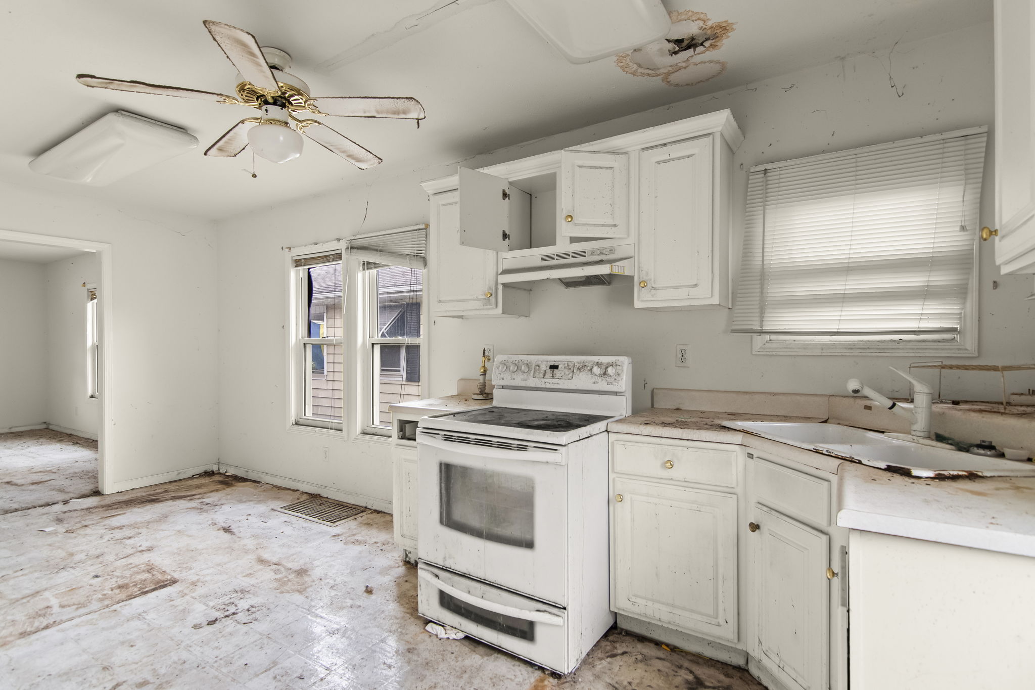 Kitchen 4