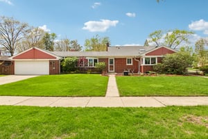 Amherst Ave-S2404-001.jpg