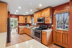 Amherst Ave-S2404-015.jpg