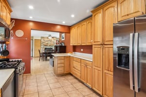 Amherst Ave-S2404-018.jpg