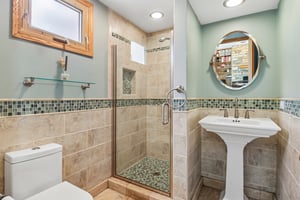 Amherst Ave-S2404-020.jpg