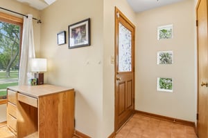 Amherst Ave-S2404-026.jpg