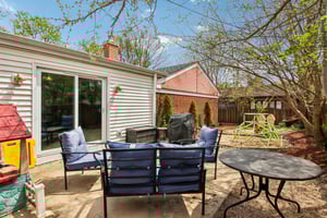 Amherst Ave-S2404-036.jpg