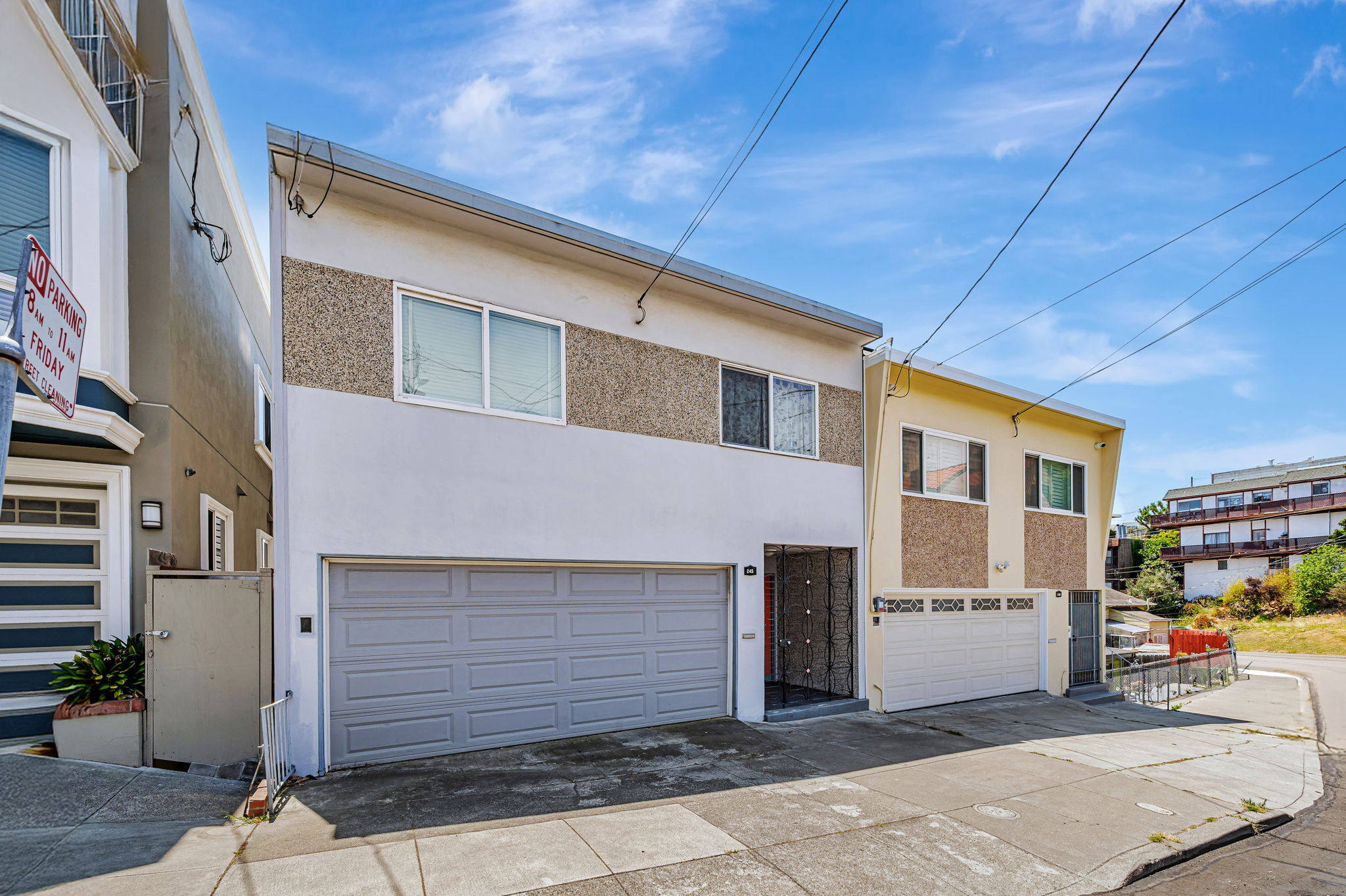 002_245 Campbell Ave