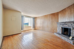 006_245 Campbell Ave