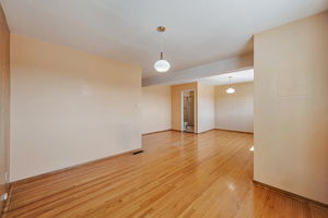 025_245 Campbell Ave