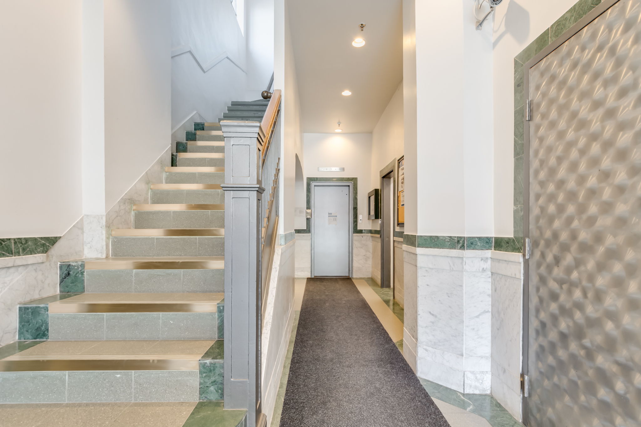  245 Carlaw Ave #407, Toronto, ON M4M 2S1, US Photo 8