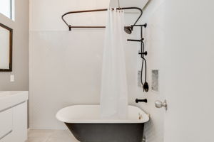  245 Carlaw Ave #407, Toronto, ON M4M 2S1, US Photo 27