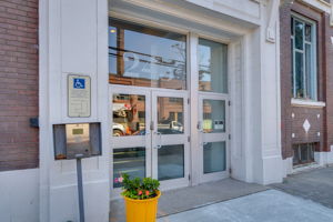  245 Carlaw Ave #407, Toronto, ON M4M 2S1, US Photo 4
