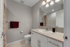  Photo 31