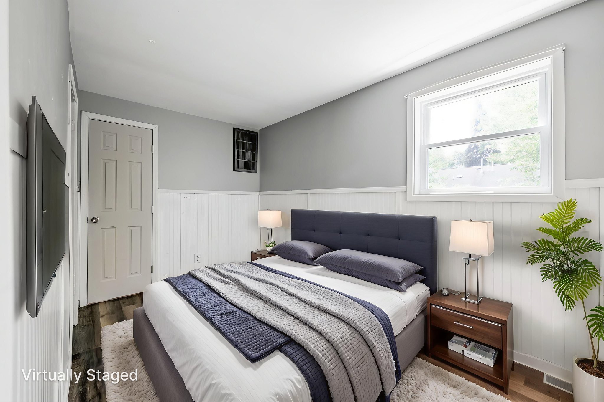 245-kennedy-ave-418 virtually staged.jpeg