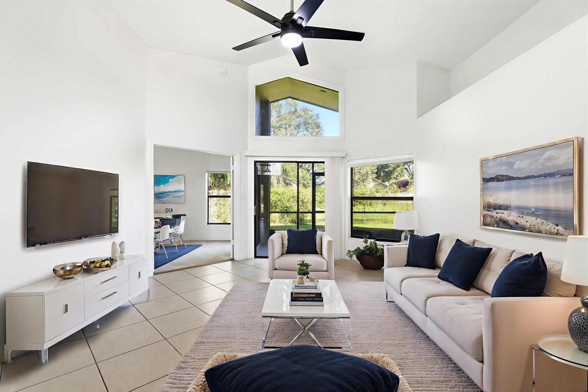 245 Lakebreeze Cir_12 virtually staged.jpeg