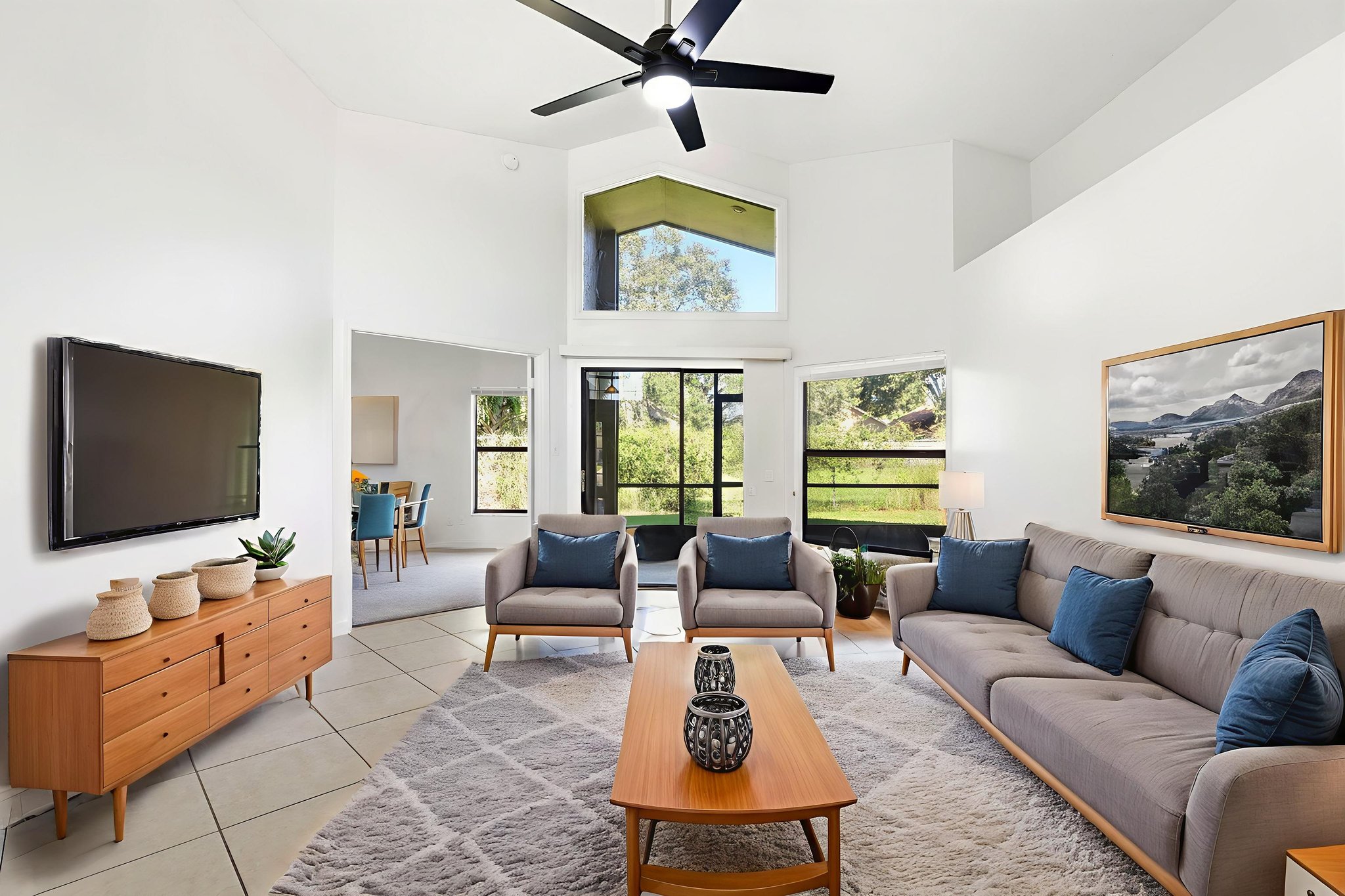 245 Lakebreeze Cir_12 virtually staged.jpeg