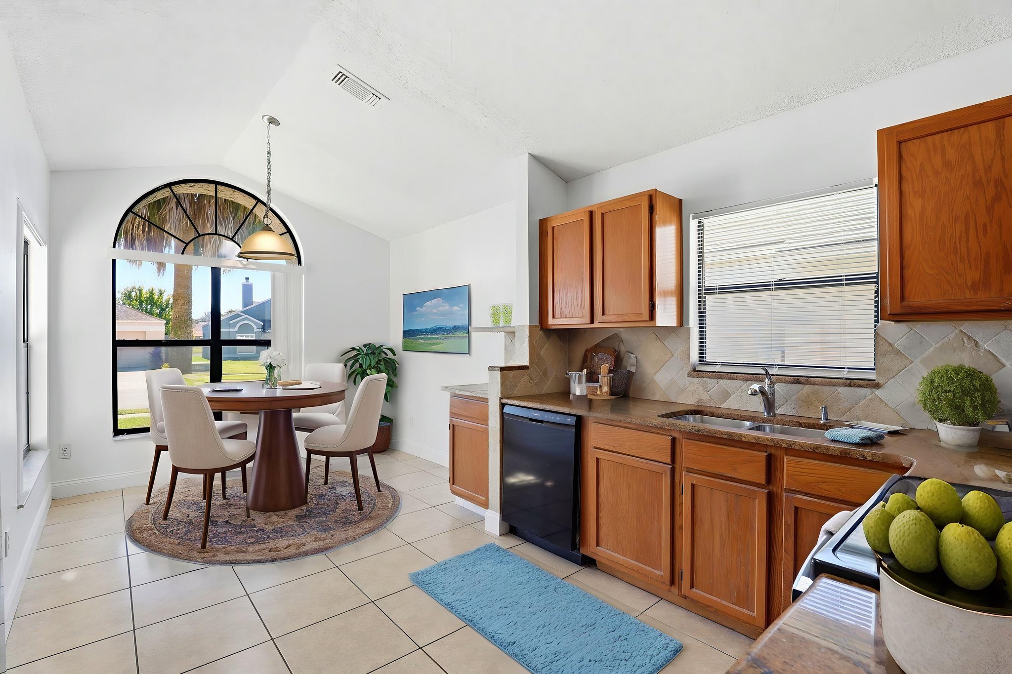 245 Lakebreeze Cir_16 virtually staged.jpeg