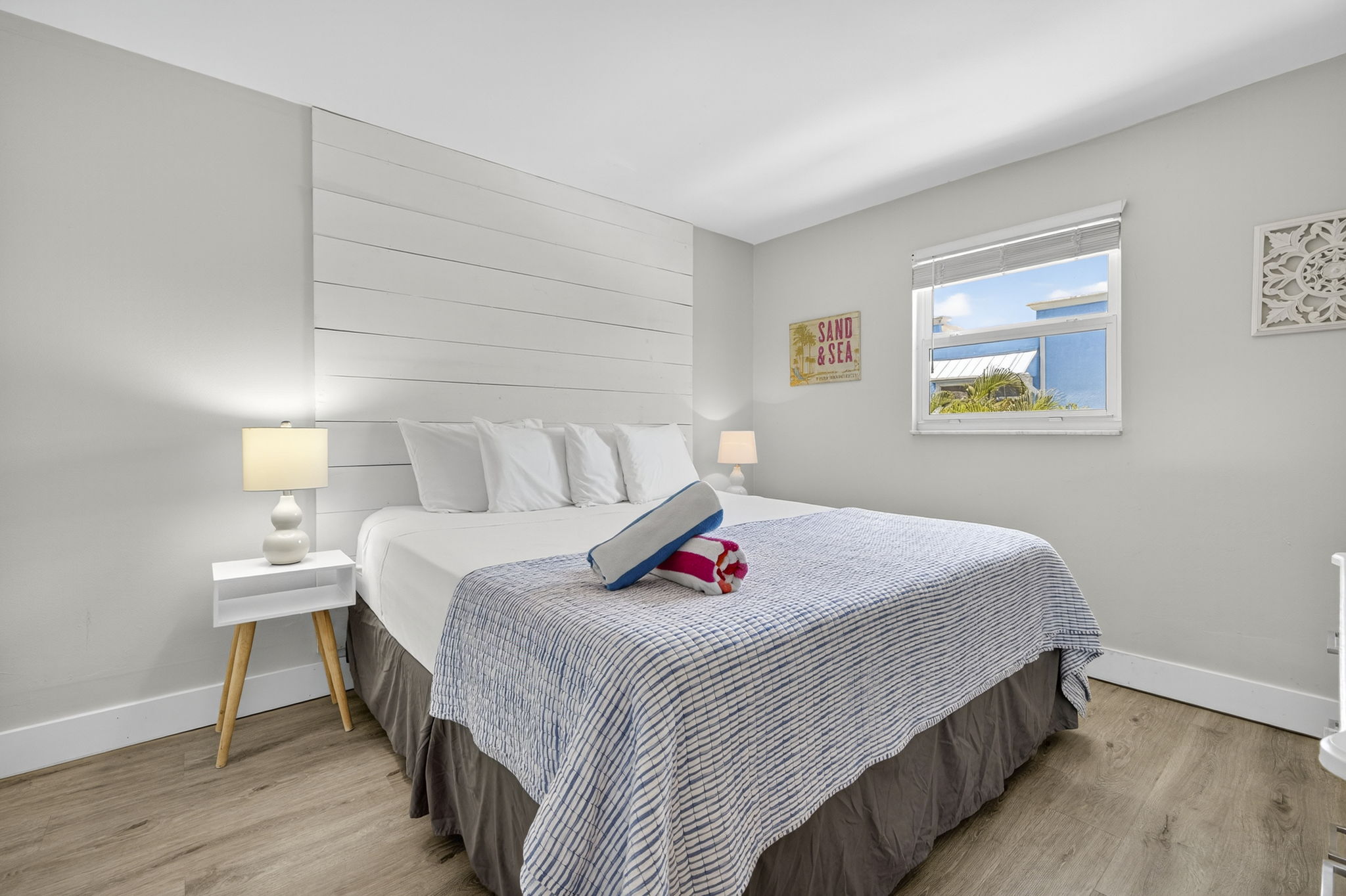 Flip Flop - Primary Bedroom 1 of 3